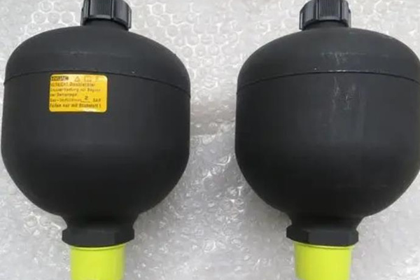 蓄能器充氣工具不會(huì)使用？這份使用指南要收好！